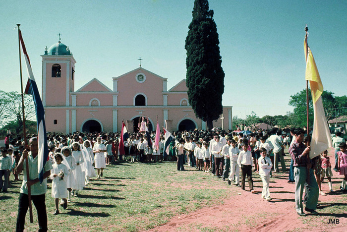 AÑO 1976 - COLOR - VIDA CAMPESINA EN PARAGUAY (JOSÉ MARÍA BLANCH)